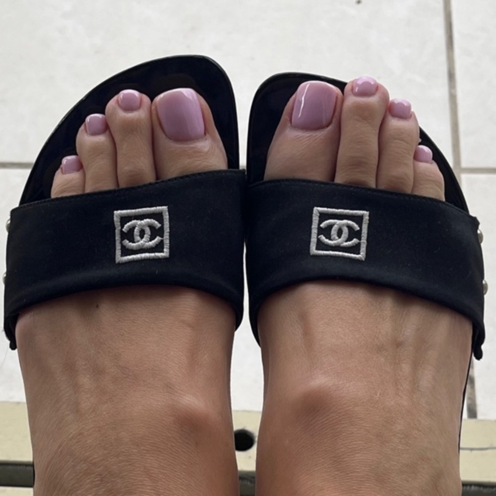 EUC CHANEL Black Slides Size 10 - Picture 3 of 7